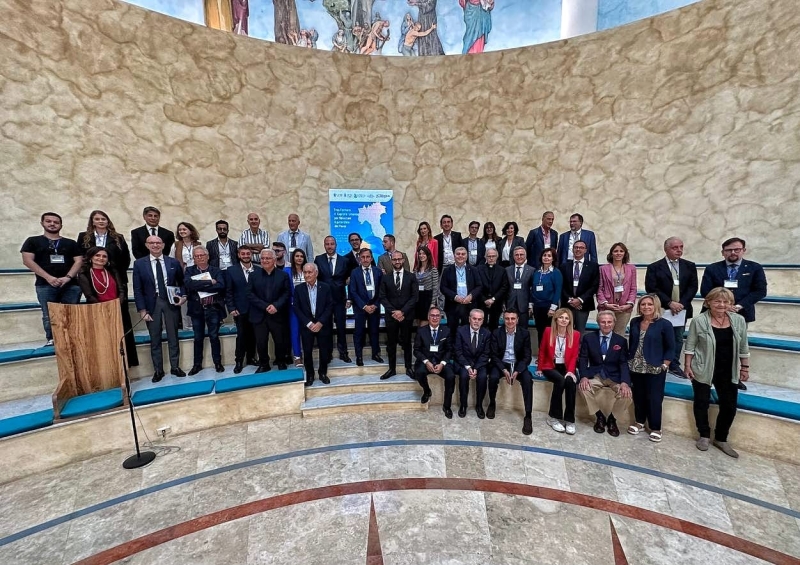 A LAMEZIA TERME ISTITUZIONI, CHIESA, IMPRESE E PARTI SOCIALI RISPONDONO “PRESENTE” ALLA CHIAMATA DELLA FONDAZIONE AUGURUSA